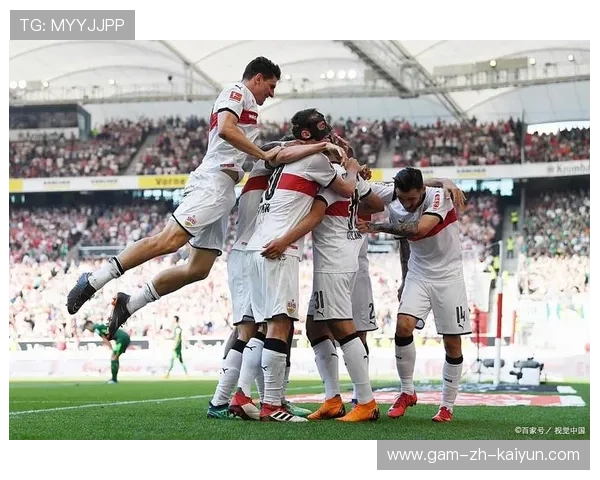 拜仁防线的稳定性成为球队长期竞争力的基础